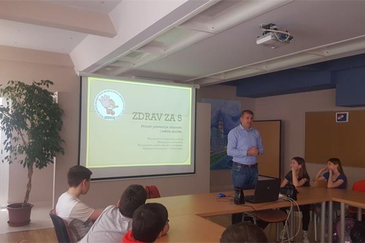 Slika PU_SD/ZDRAV ZA PET web.jpg